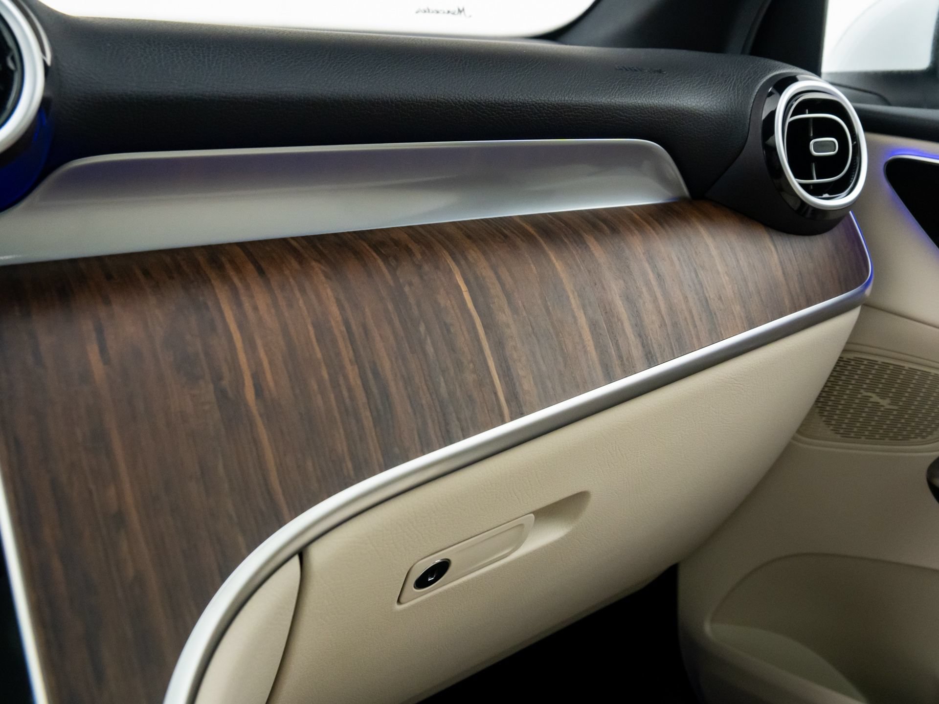New 2026 Mercedes-Benz GLC 300 4MATIC image 25