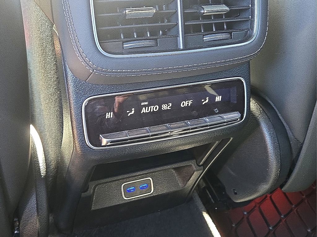 Used 2025 Mercedes-Benz GLE 53 AMG 4MATIC Coupe image 18