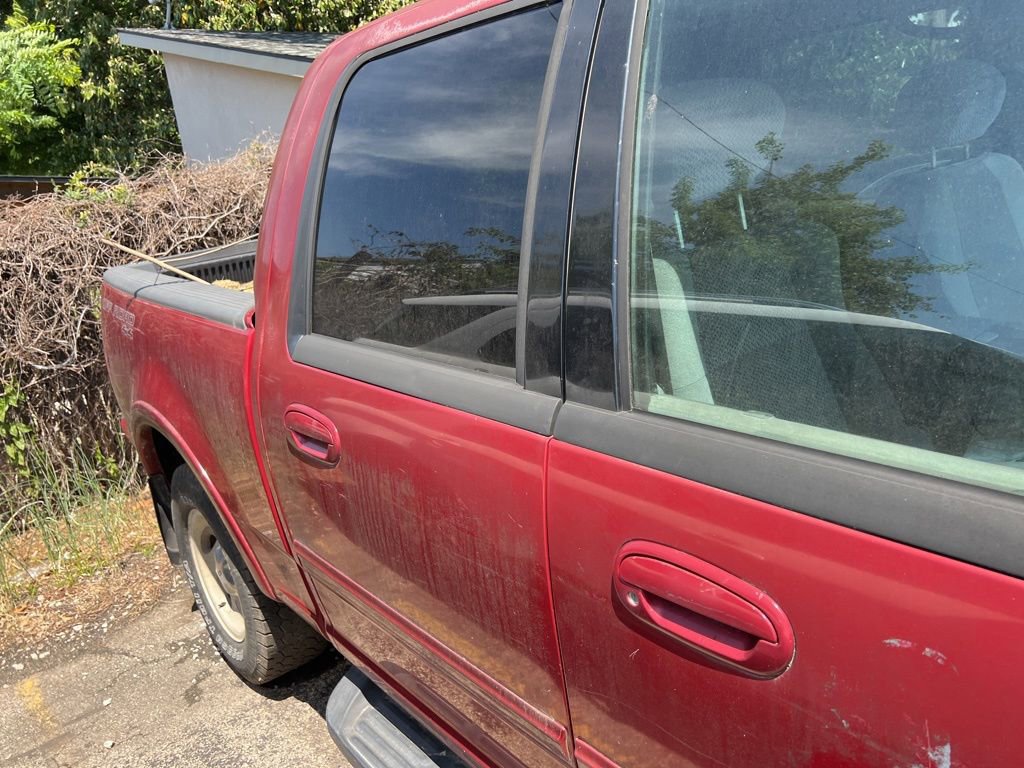 Used 2001 Ford F150 4x4 SuperCrew image 5