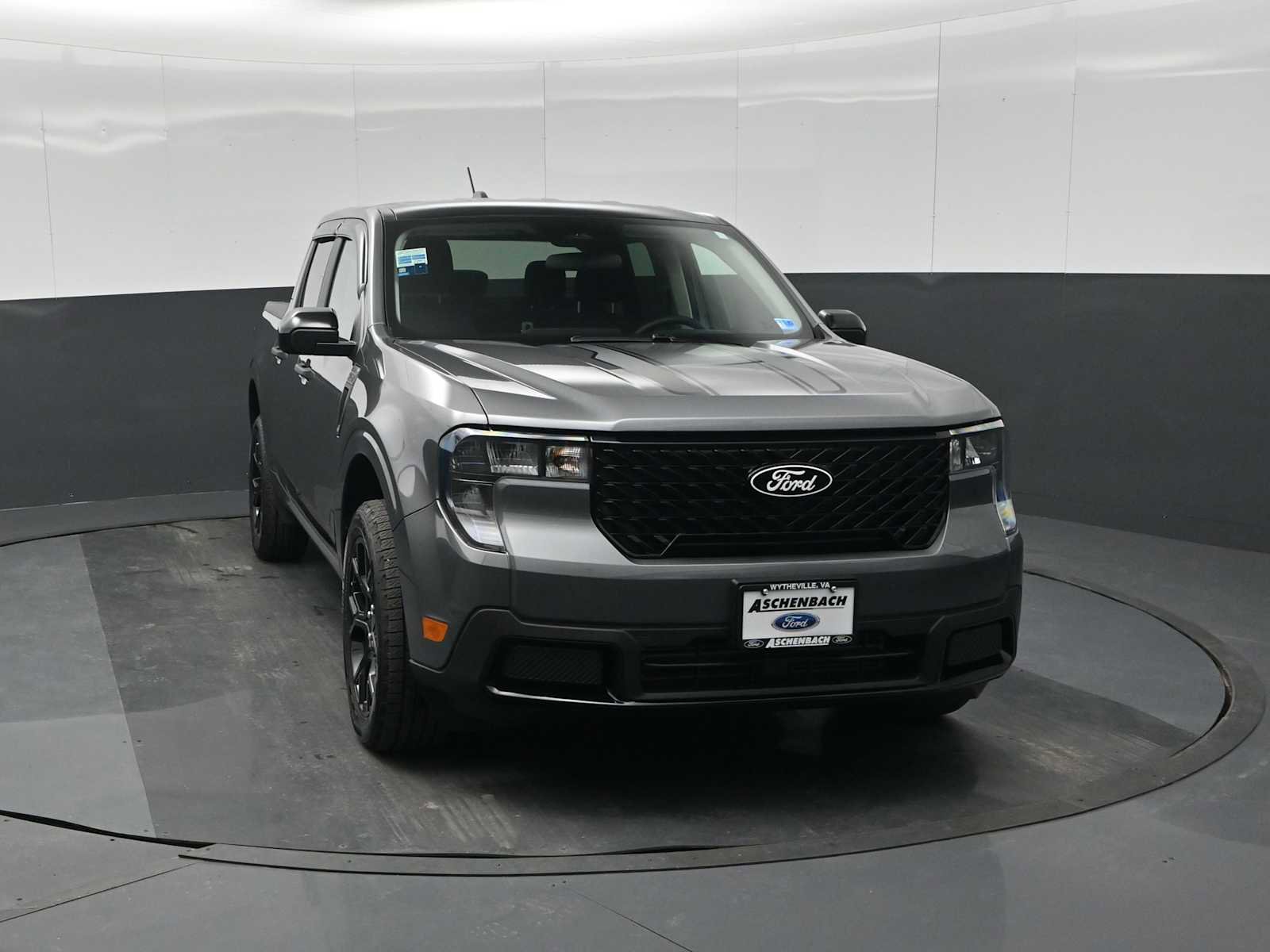 Used 2025 Ford Maverick XLT w/ XLT Luxury Package image 2