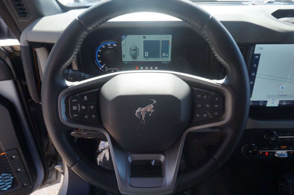 Used 2023 Ford Bronco Badlands image 17