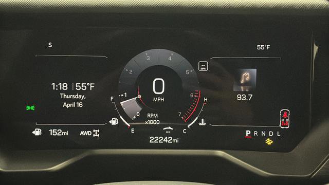 Used 2024 GMC Acadia AT4 image 17