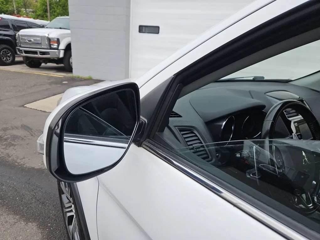Used 2016 Mitsubishi Outlander Sport SEL AWD/4WD image 18