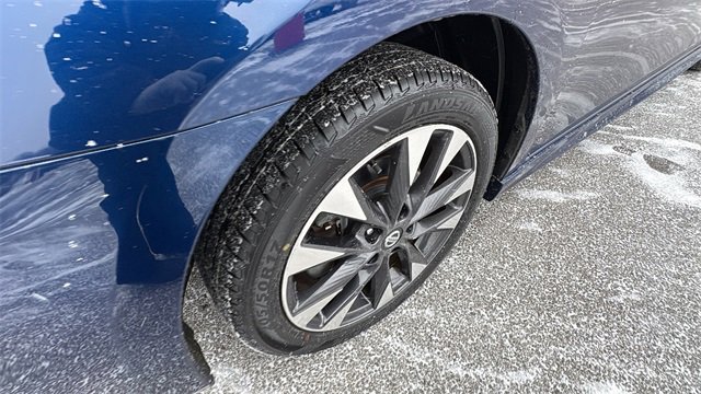 Used 2017 Nissan Sentra SR Turbo w/ SR Turbo Premium Package image 9