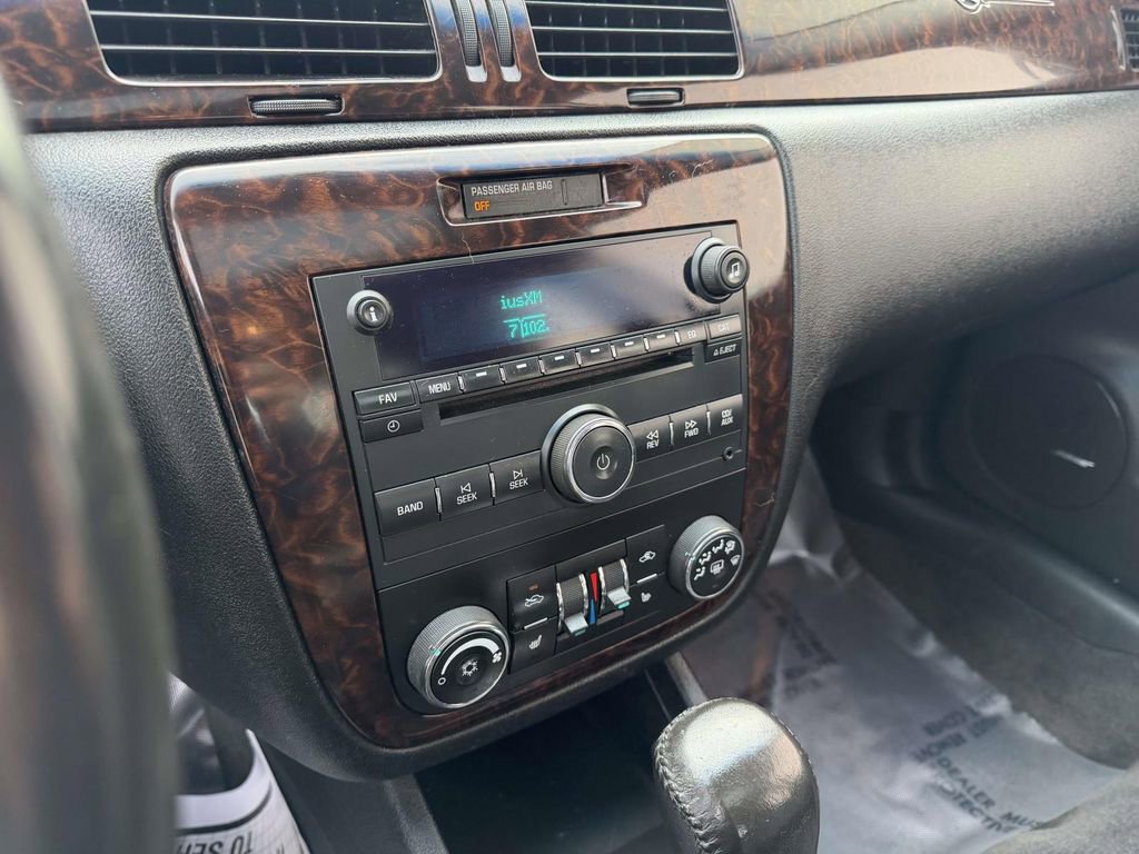 Used 2012 Chevrolet Impala LTZ image 31