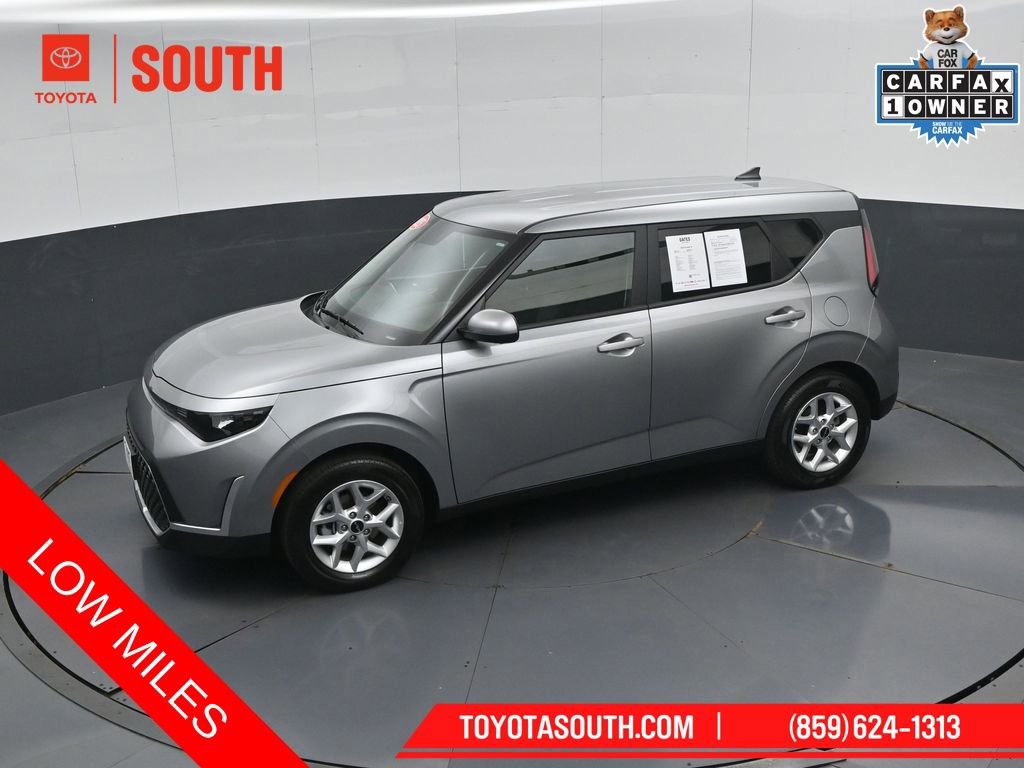 Used 2025 Kia Soul LX w/ LX Technology Package FWD image 46