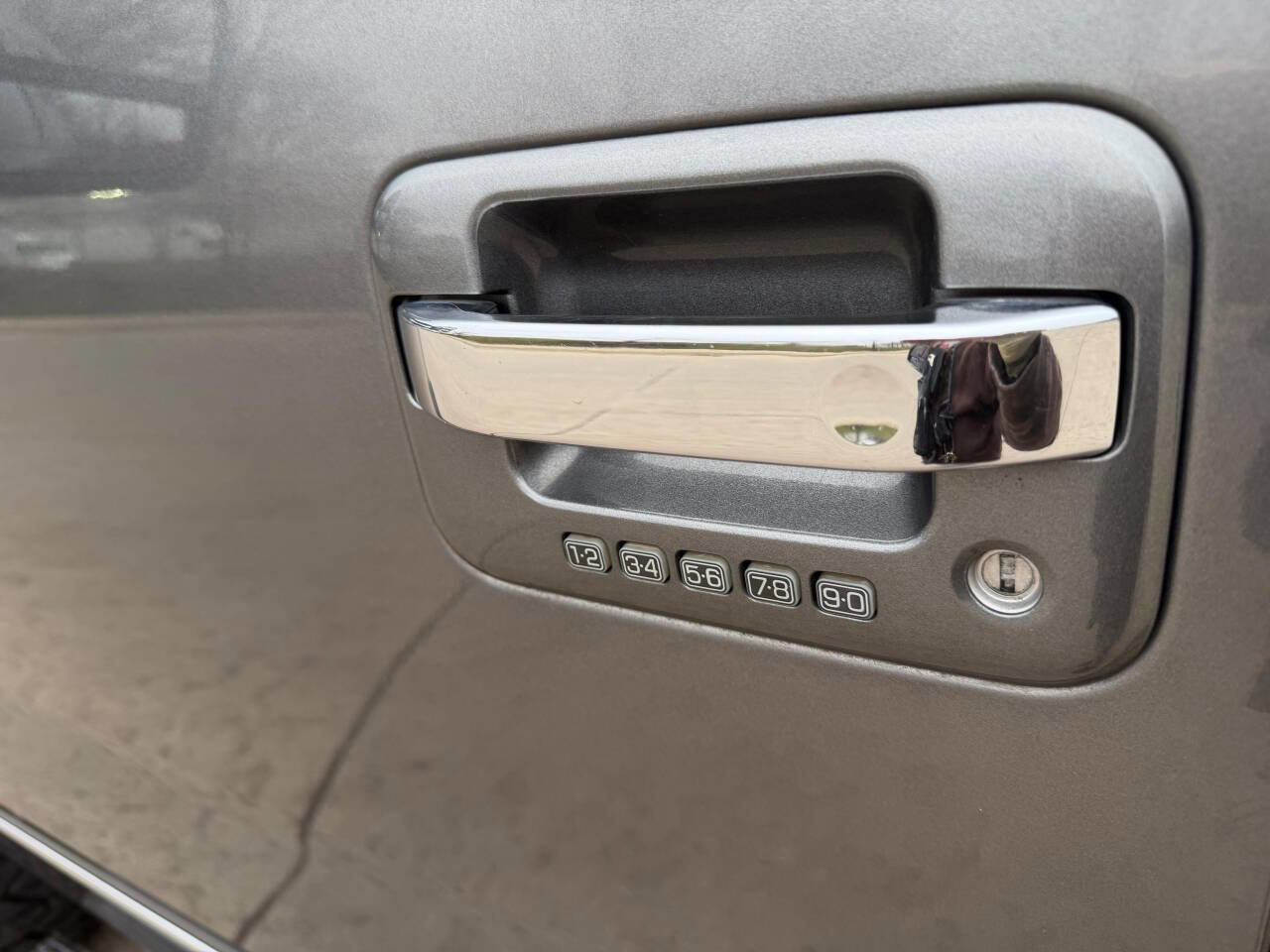 Used 2011 Ford F150 Platinum image 17