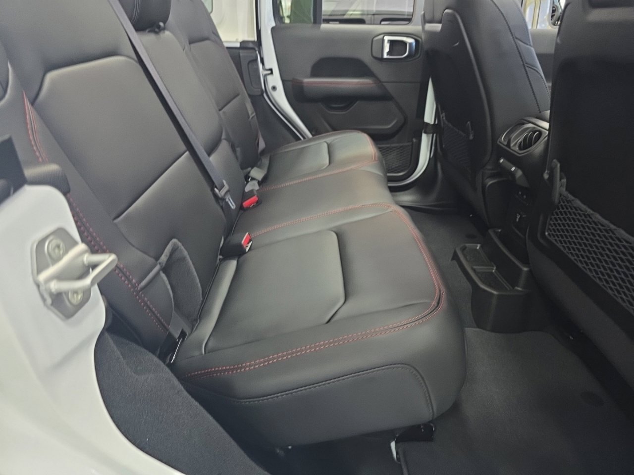New 2027 Jeep Wrangler Unlimited Rubicon 392 AWD/4WD image 19