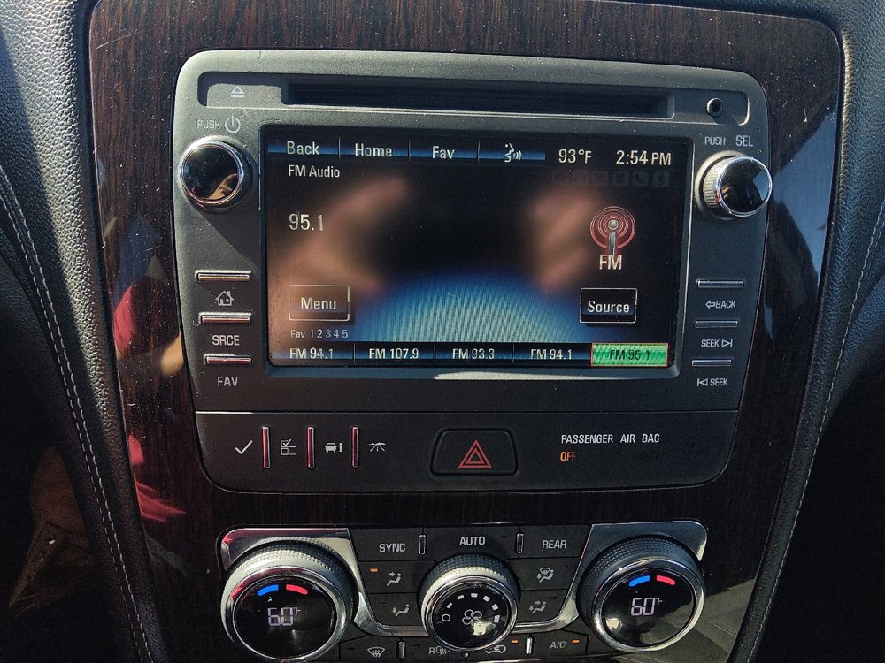 Used 2016 Chevrolet Traverse LT w/ Traveler's Package image 25