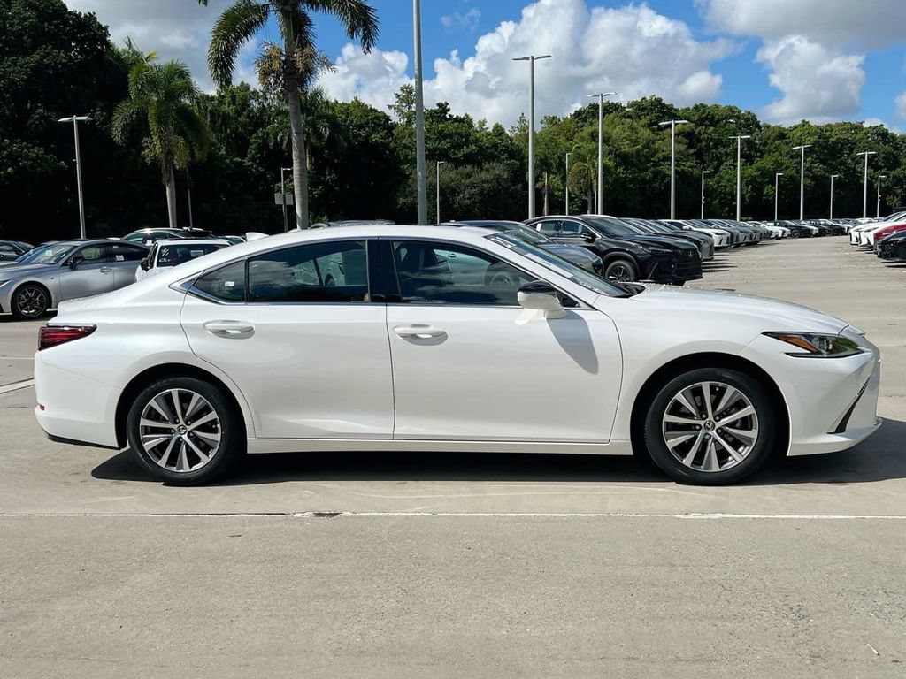 Certified 2021 Lexus ES 350 w/ Premium Package FWD image 8