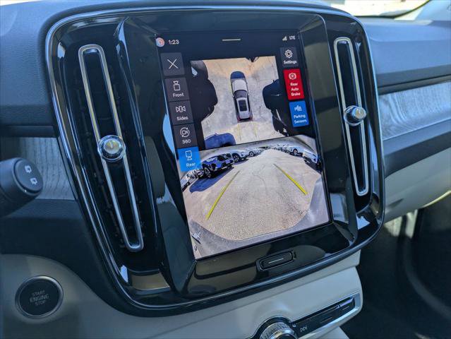 New 2026 Volvo XC40 B5 Ultra w/ Climate Package image 9