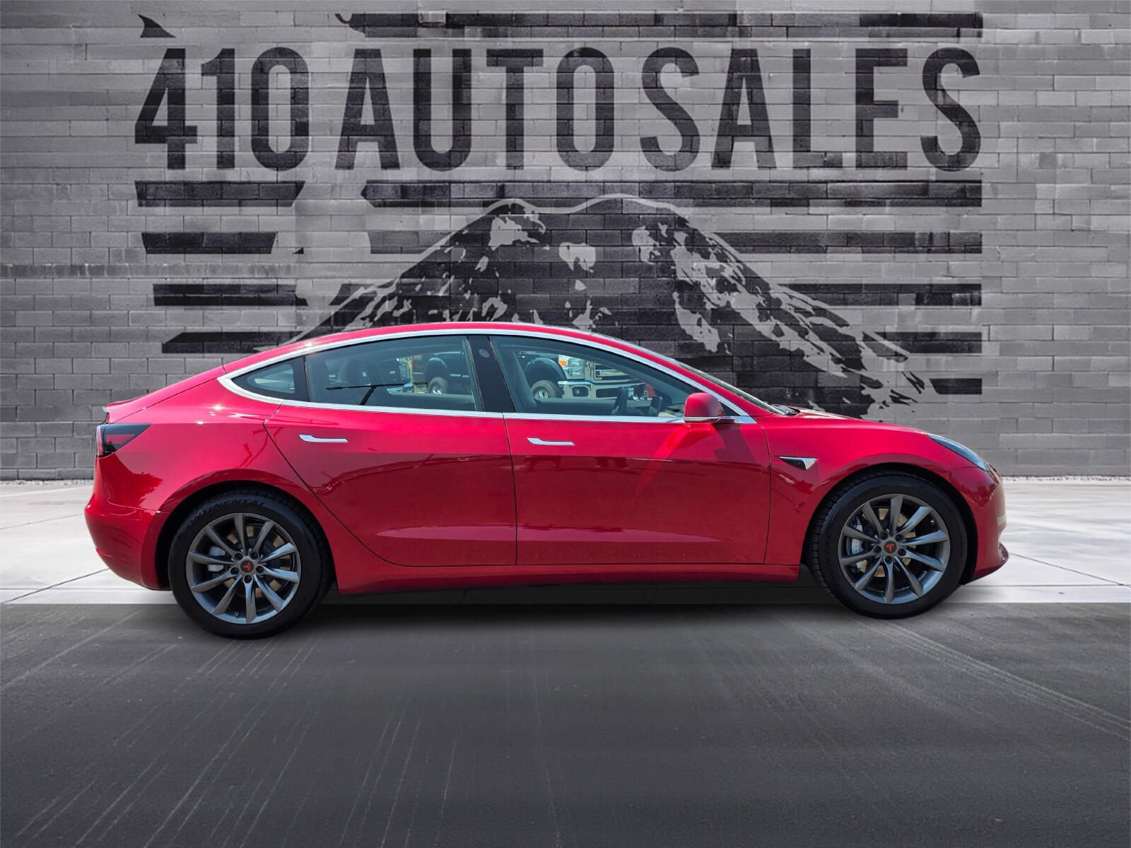 Used 2018 Tesla Model 3 Long Range AWD/4WD image 2