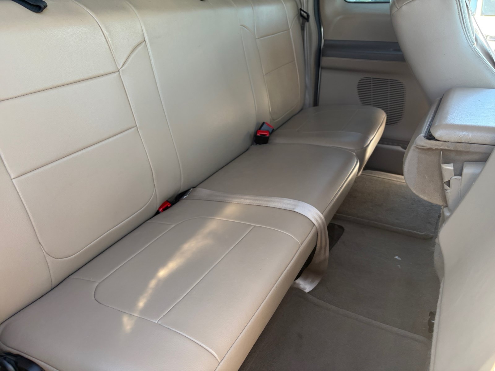Used 2004 Ford F250 Lariat AWD/4WD image 18