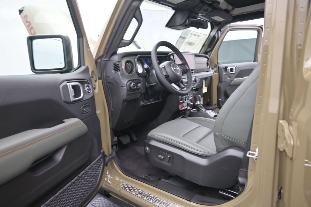 New 2026 Jeep Gladiator Mojave w/ Safety Group AWD/4WD image 9