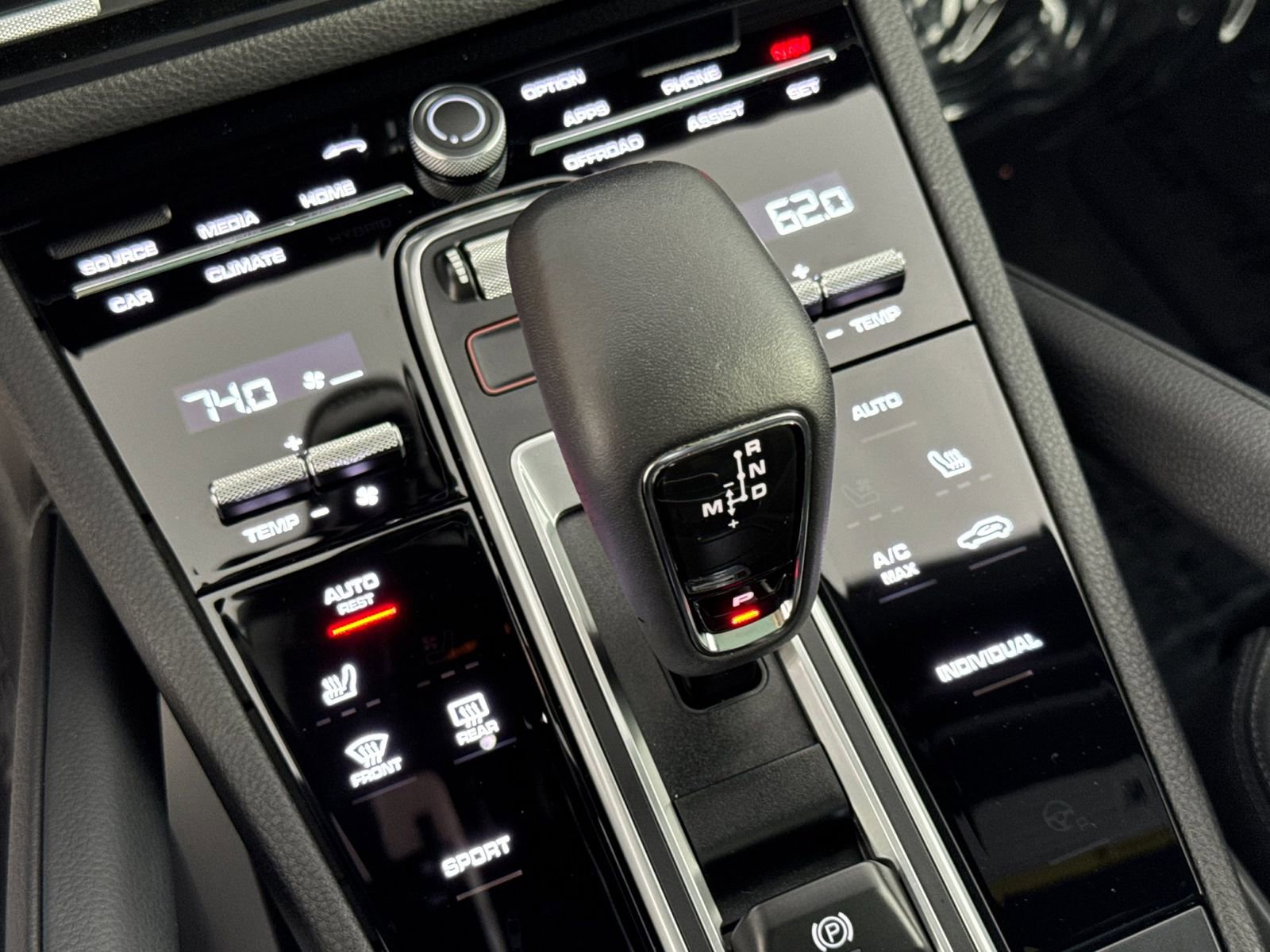 Certified 2023 Porsche Cayenne image 25