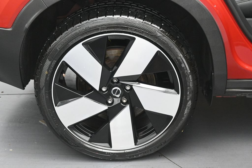 Used 2023 Volvo C40 P8 Recharge Ultimate AWD/4WD image 16