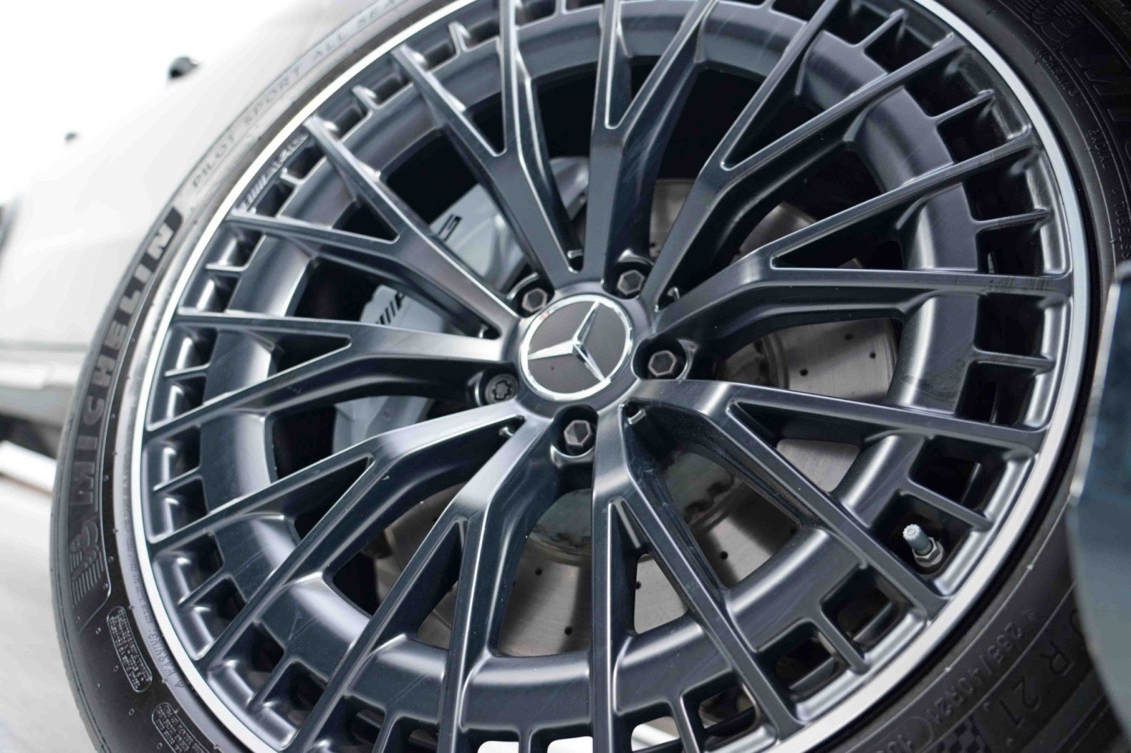 Used 2024 Mercedes-Benz GLC 43 AMG 4MATIC image 65