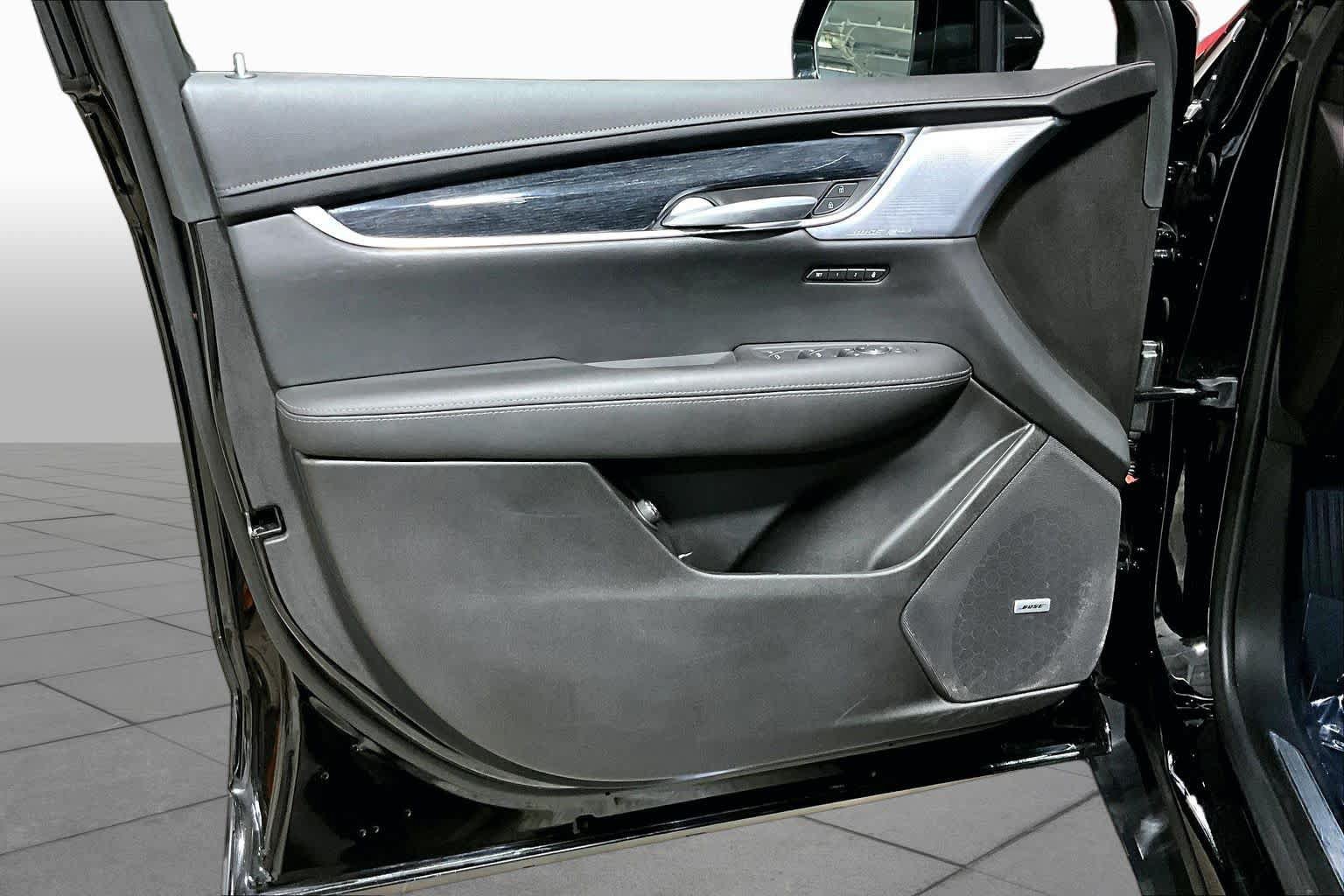 Used 2025 Cadillac XT5 Premium Luxury AWD/4WD image 22