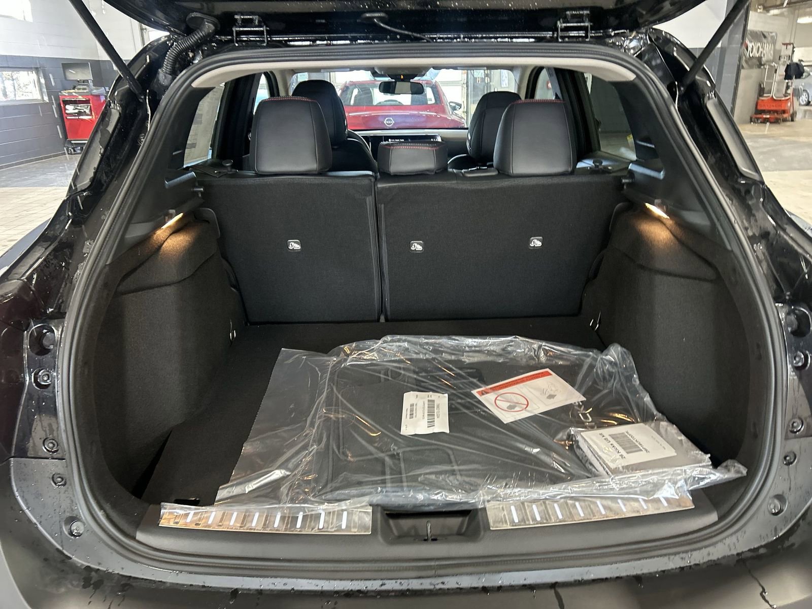 New 2026 Nissan Kicks SR w/ SR Premium Package image 38