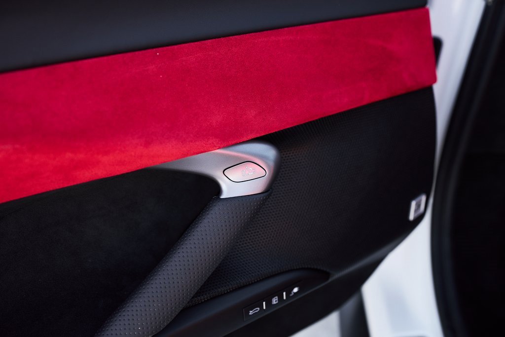 Used 2024 Ferrari 296 GTB image 38