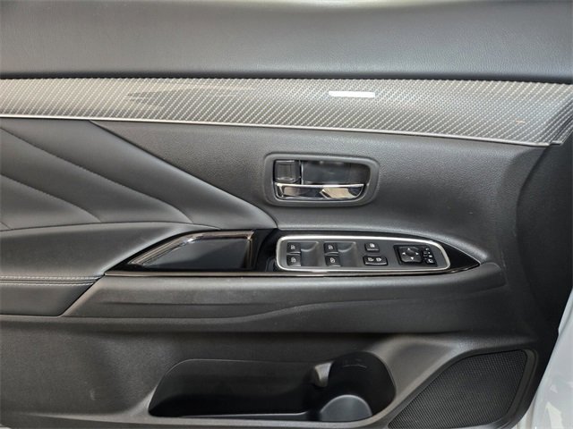 Used 2019 Mitsubishi Outlander SEL image 15