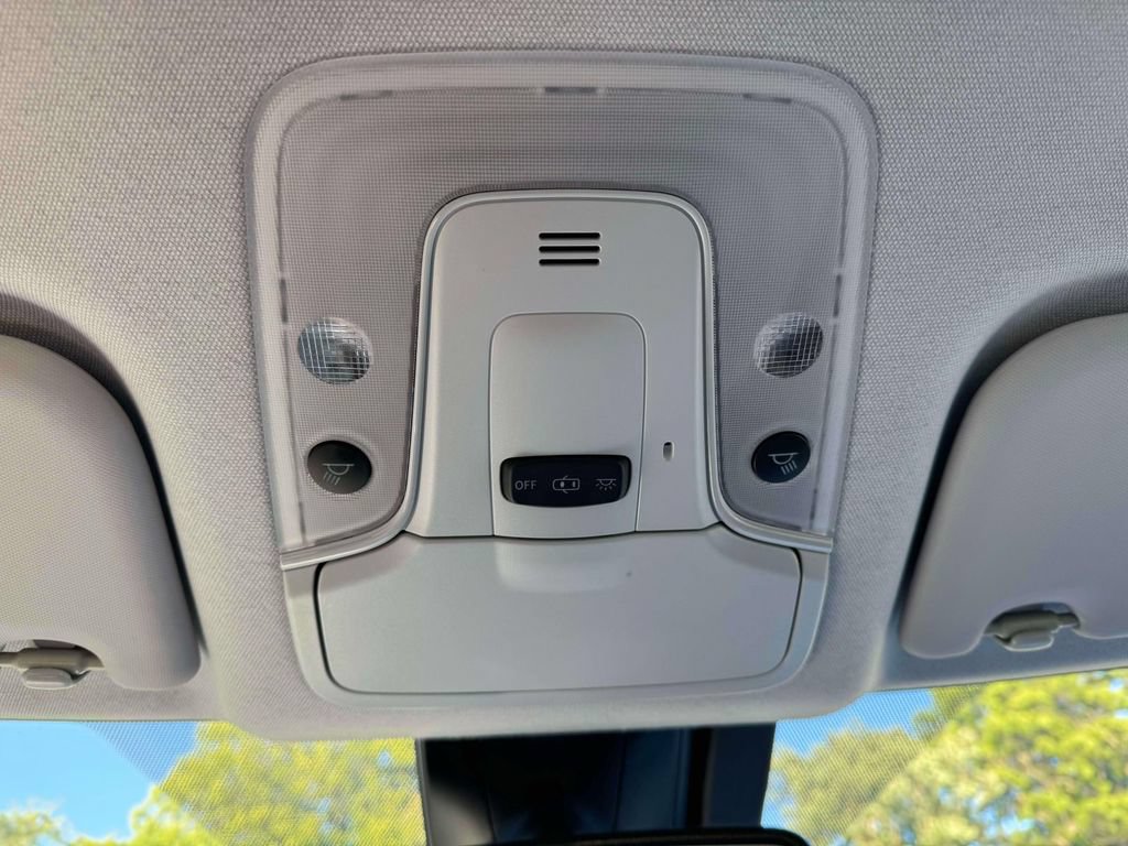Used 2017 Toyota Prius Four FWD image 36