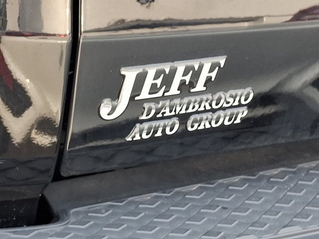 Certified 2024 Jeep Gladiator Sport AWD/4WD image 8