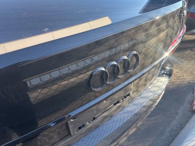 Used 2025 Audi A6 Premium Plus image 11