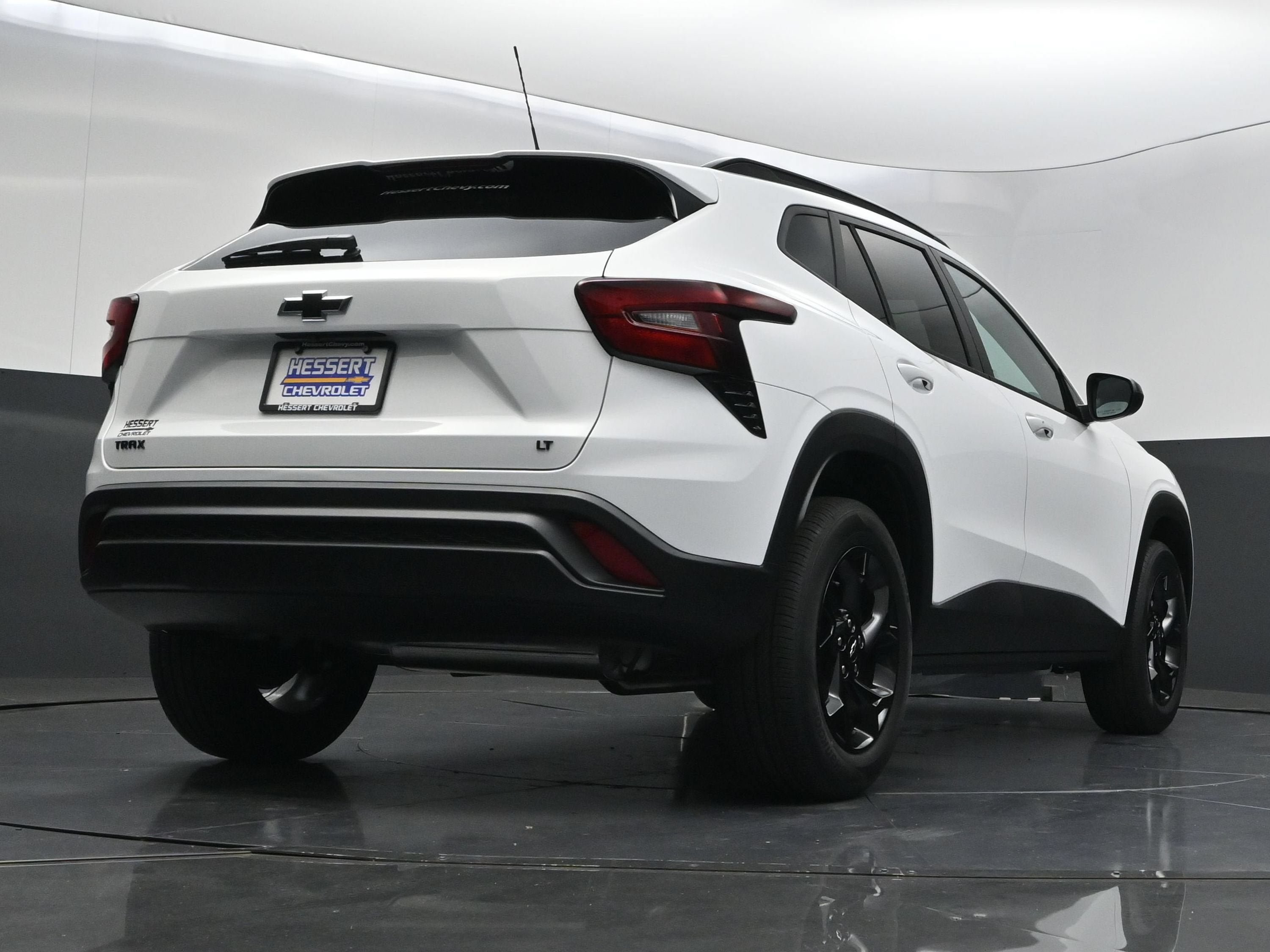 New 2026 Chevrolet Trax LT w/ Driver Confidence Package FWD image 38
