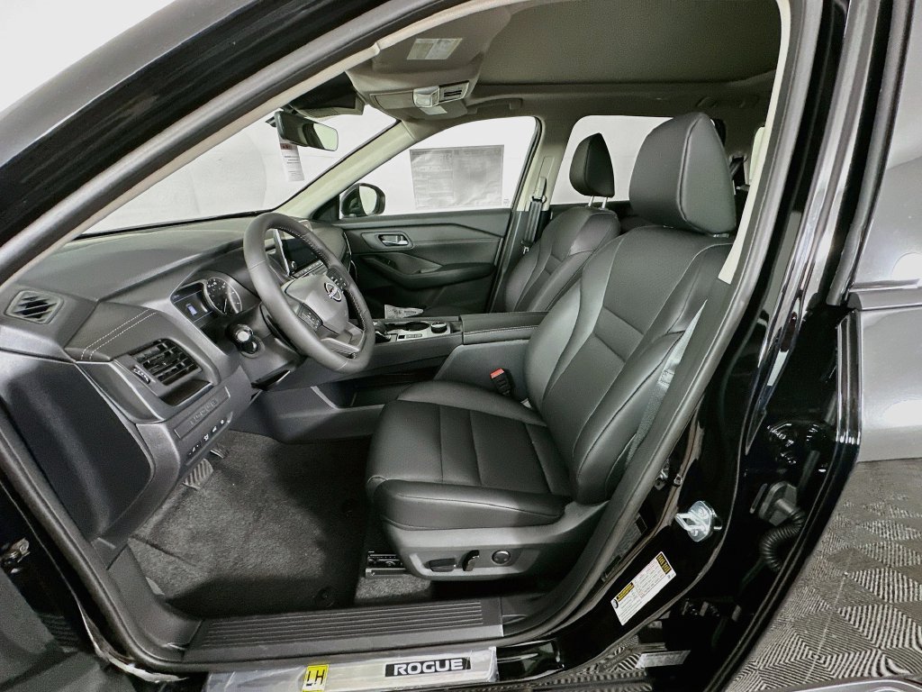New 2026 Nissan Rogue Dark Armor AWD/4WD image 28