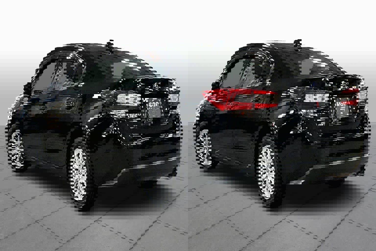 Used 2018 Subaru Impreza 2.0i Premium image 12