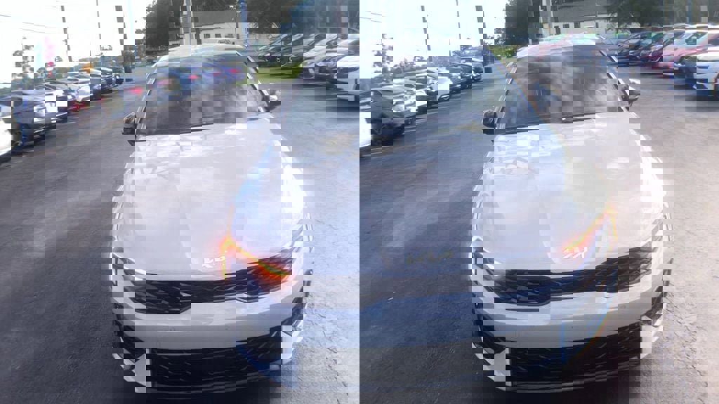 Used 2025 Kia K5 GT-Line image 3