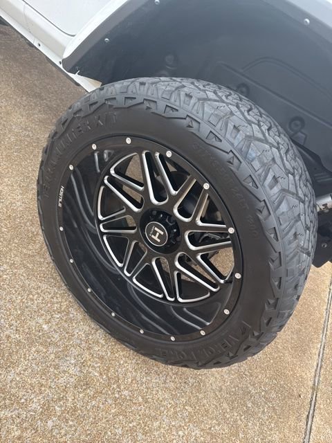 Used 2022 Jeep Wrangler Unlimited Rubicon w/ Steel Bumper Group AWD/4WD image 8