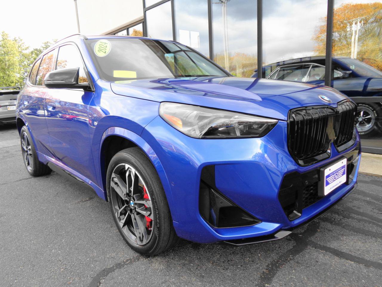 Used 2024 BMW X1 M35i w/ M Sport Professional Package AWD/4WD image 3