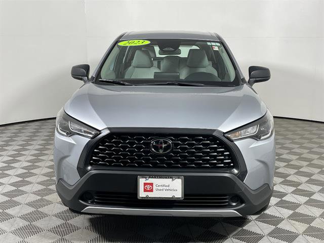 Used 2023 Toyota Corolla Cross L image 2