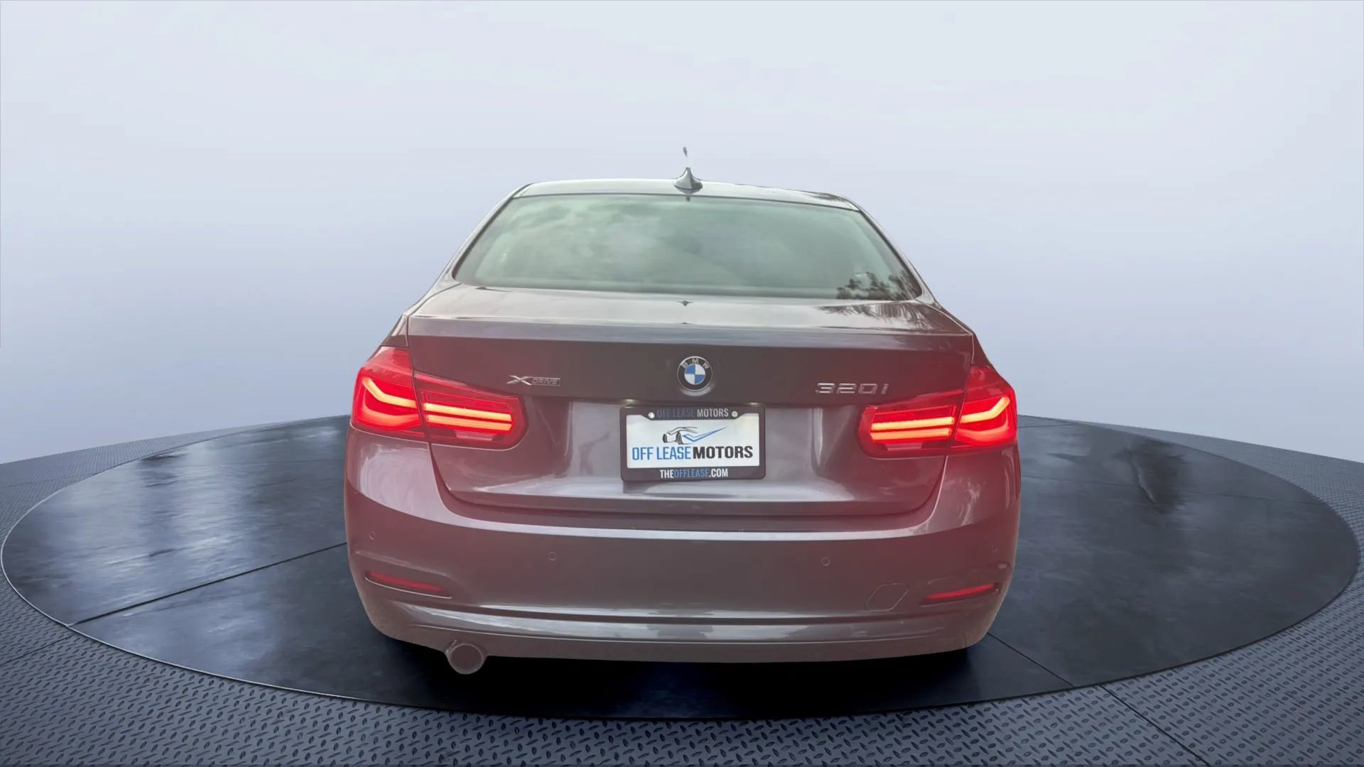 Used 2016 BMW 320i xDrive Sedan image 4