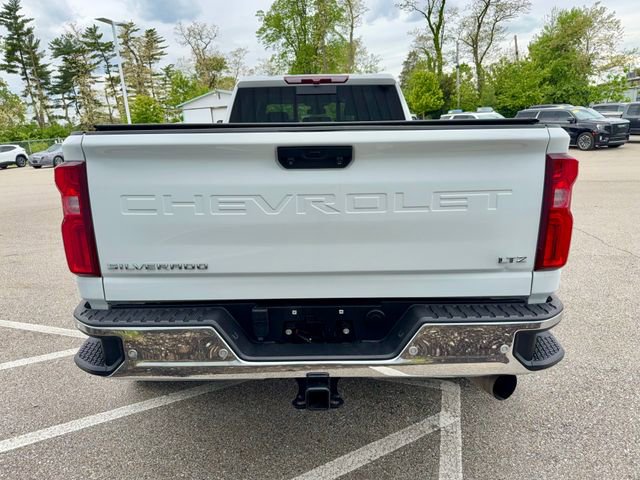 Used 2024 Chevrolet Silverado 3500 LTZ w/ LTZ Convenience Package AWD/4WD image 5