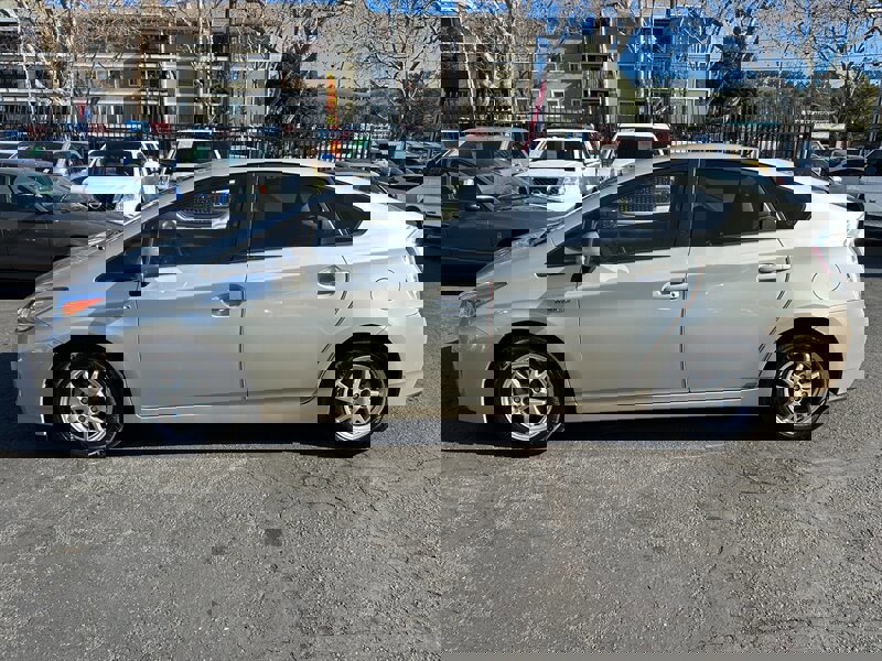 Used 2010 Toyota Prius Five image 8