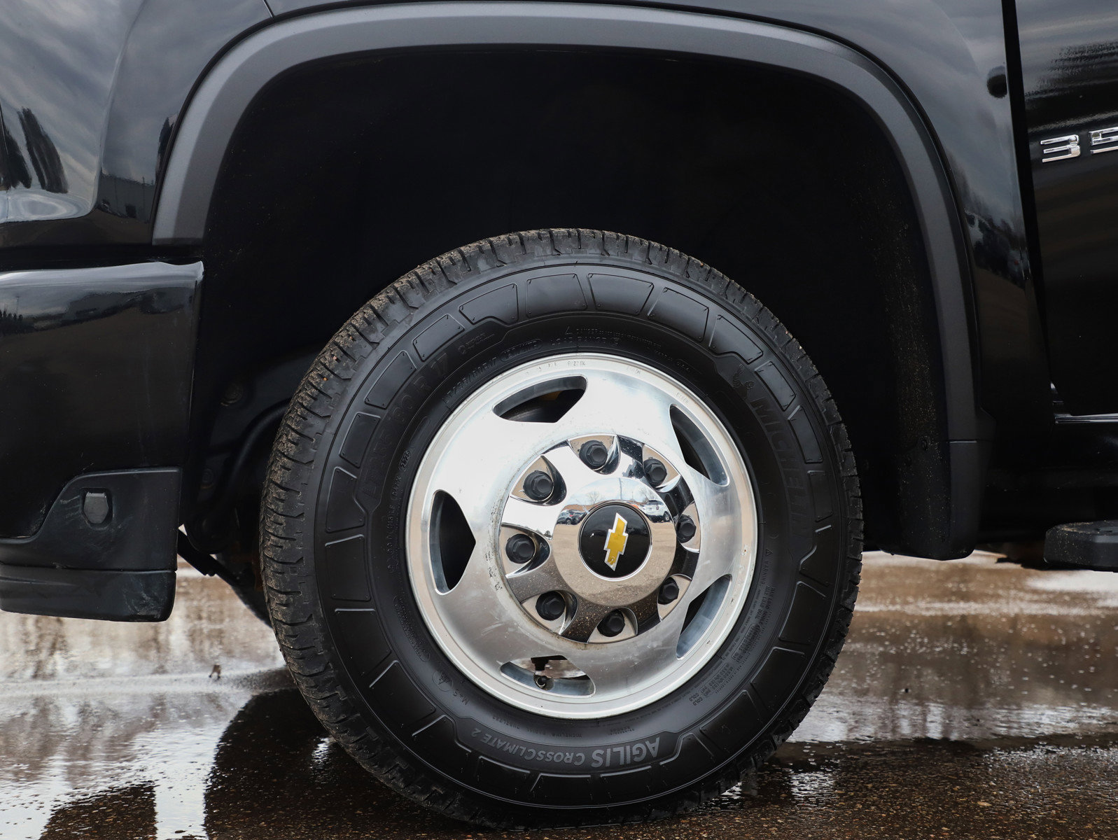 Used 2020 Chevrolet Silverado 3500 High Country w/ Snow Plow Prep/Camper Package AWD/4WD image 33