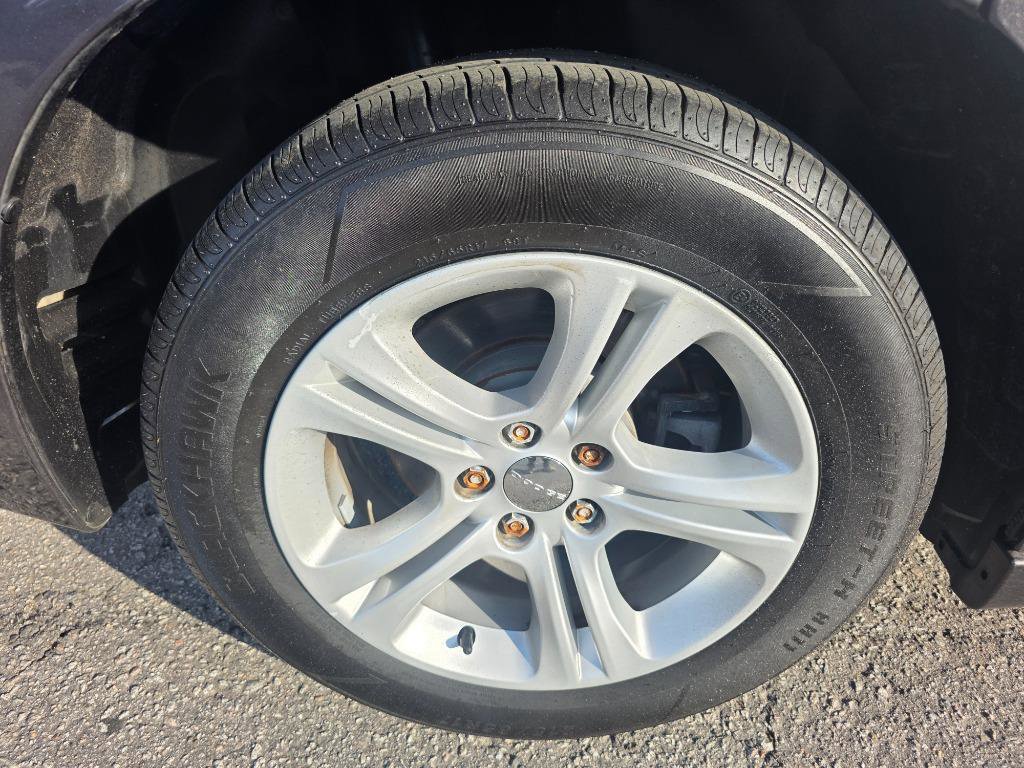 Used 2013 Dodge Charger SE RWD image 18