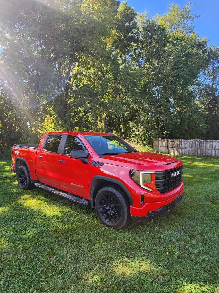 Used 2023 GMC Sierra 1500 Pro w/ Graphite Edition