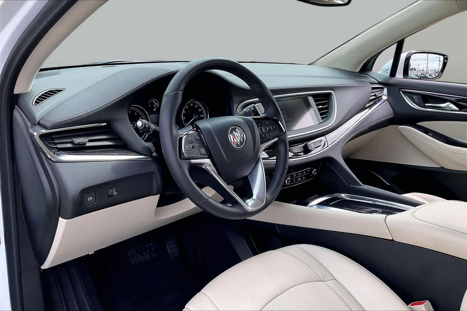 Used 2024 Buick Enclave Essence FWD image 31