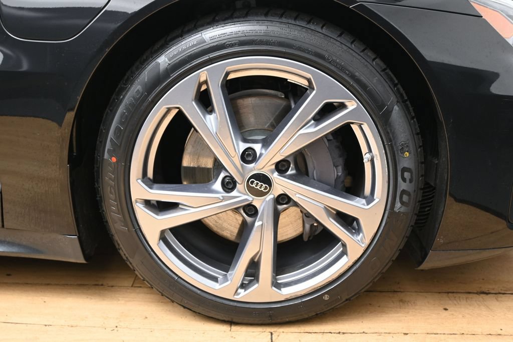 Used 2024 Audi e-tron GT Premium Plus AWD/4WD image 12