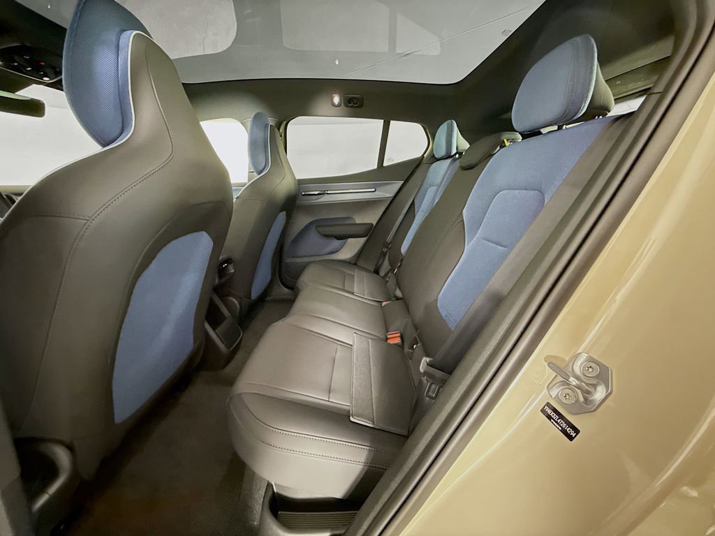 New 2026 Volvo EX30 Ultra w/ Protection Package image 24
