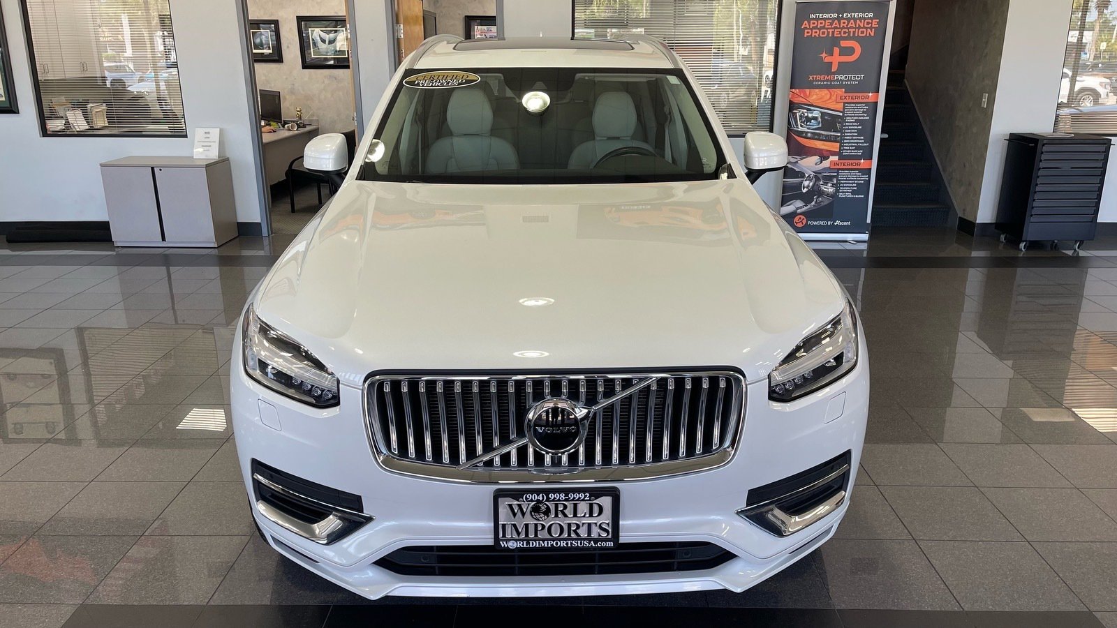Used 2022 Volvo XC90 T8 Inscription Expression w/ Climate Package AWD/4WD image 9