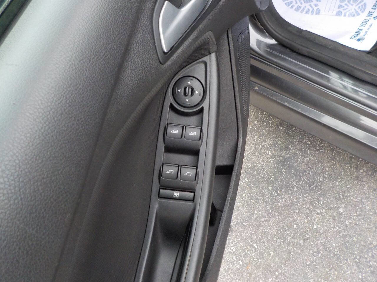 Used 2015 Ford Focus SE w/ SE Sport Package image 15