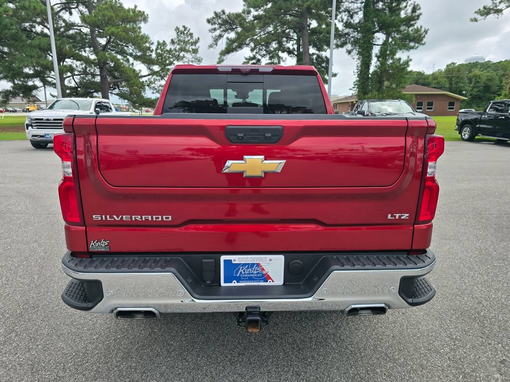 Certified 2024 Chevrolet Silverado 1500 LTZ w/ LTZ Premium Package AWD/4WD image 4