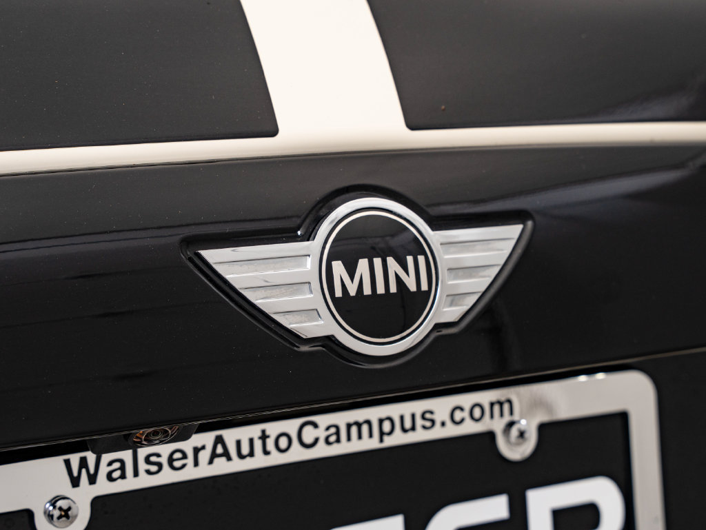 Used 2018 MINI Cooper 2-Door Hardtop FWD image 16