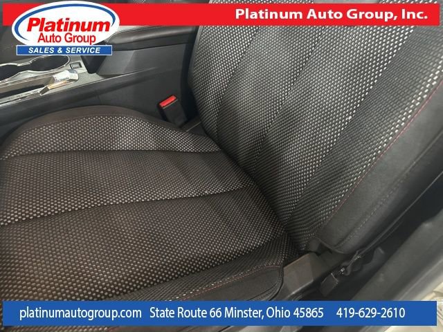 Used 2016 Chevrolet Equinox LT w/ Convenience Package image 11