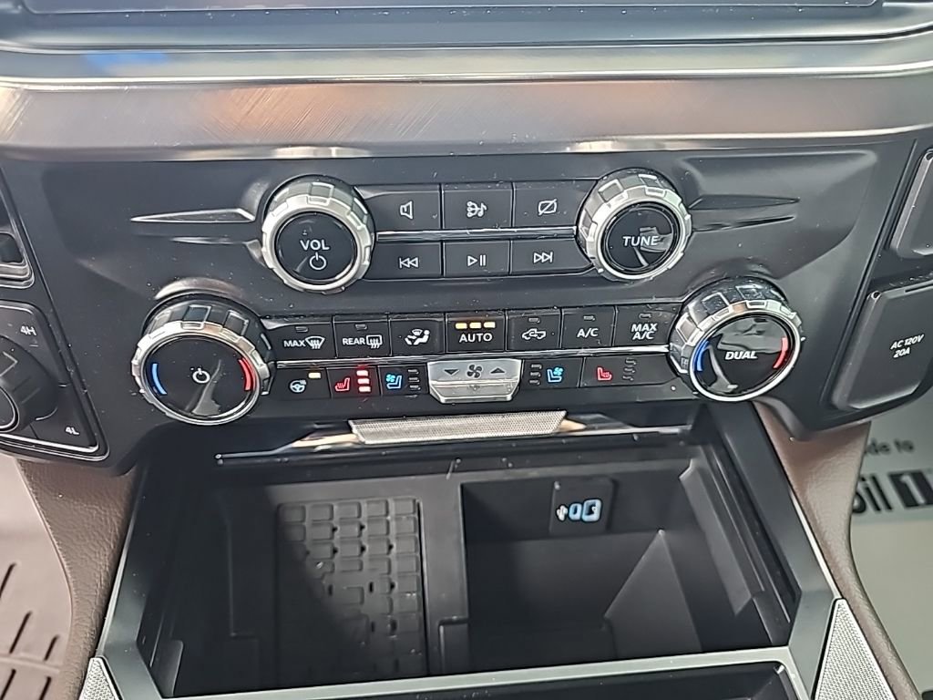 Used 2024 Ford F250 King Ranch w/ FX4 Off-Road Package image 25